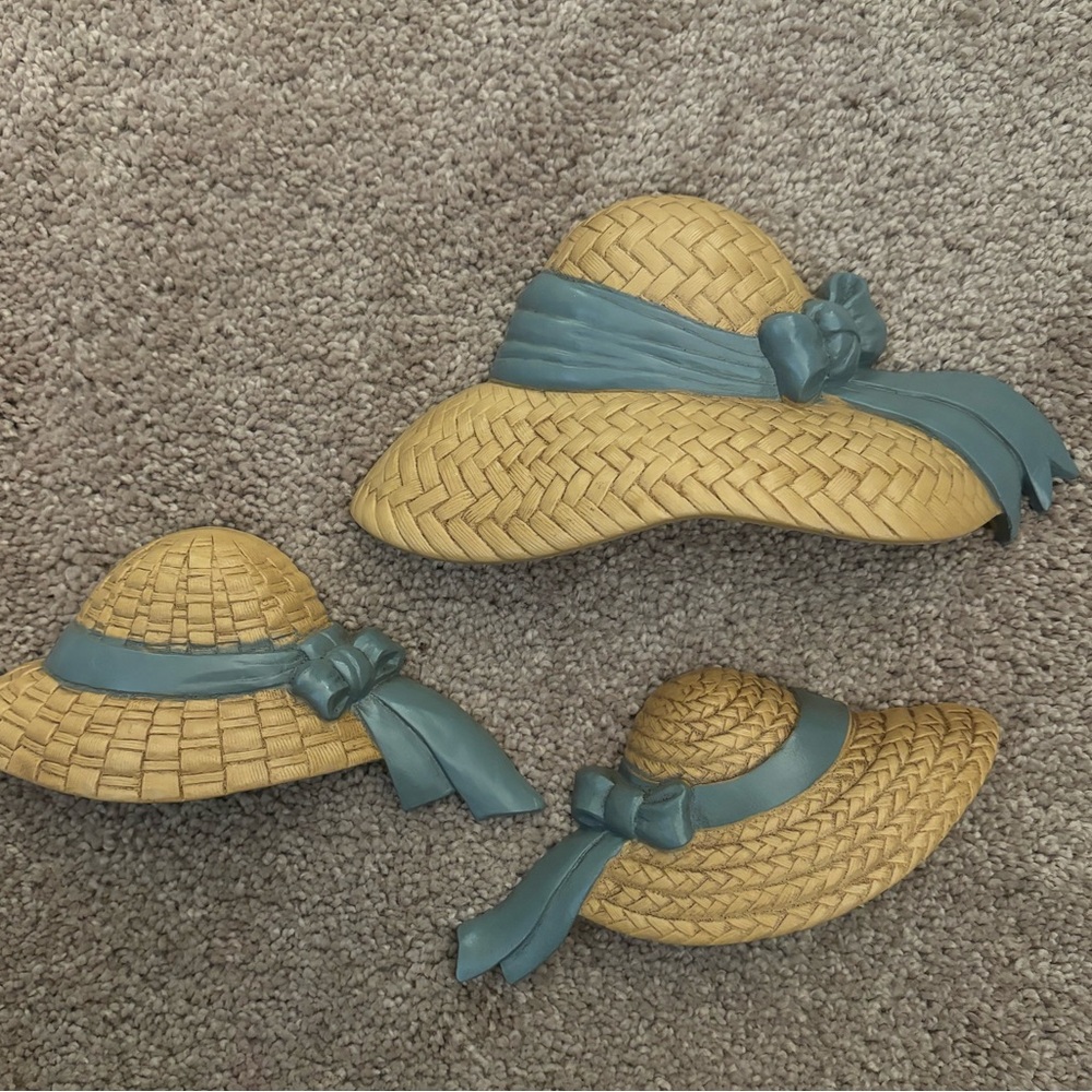 Vintage 80s burwood straw hat blue ribbon plaques, Made in USA